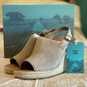 Toms Wedges
